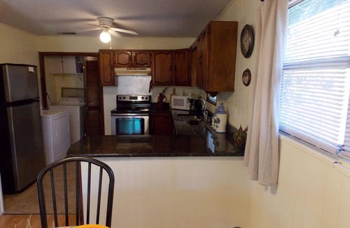 Dauphin Island House | A short walk to the Dauphin beach, 20% Discount for a month stay ,pets welcome