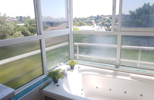 Kiryat Tiv'on Villa | A spacious Galilean villa -private yards,pampering jacuzzi,Country pool opposite