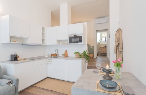 Como Apartment | A Step from the Dome Apartment