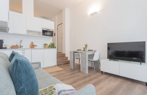 Como Apartment | A Step from the Dome Apartment