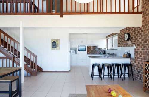 Mollymook Beach House | A stone's throw from Mollymook Beach