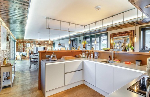 Faversham Cottage | A stunning property that has been furnished, decorated, and kitted out to a very high standard.