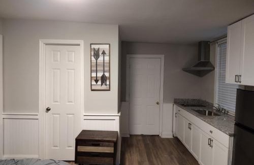 Goose Creek Apartment | A sweet modern apt studio in charleston SC