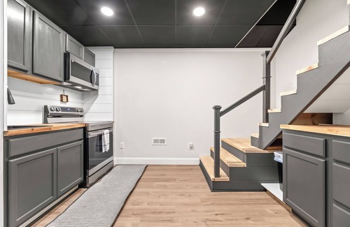 Salesville House | A Touch of Salt Fork. 2 King, 3 Queen, twin bunk beds