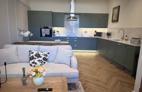 Leyburn Apartment | a Unique dog friendly 150-Year-Old Bank Conversion in the Heart of the Dales