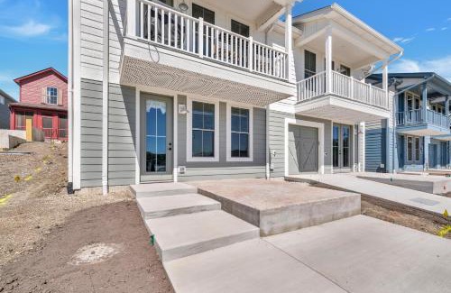 Ottawa House | A View to a Chill