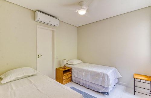 Sao Sebastiao Apartment | A23 - Conforto junto a natureza - Praia de Camburyzinho