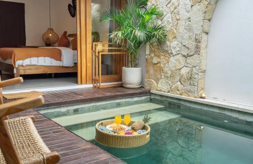 Kerobokan Villa | A9 - Exclusive 3-Bedroom Villa in Seminyak with a Rooftop Paradise