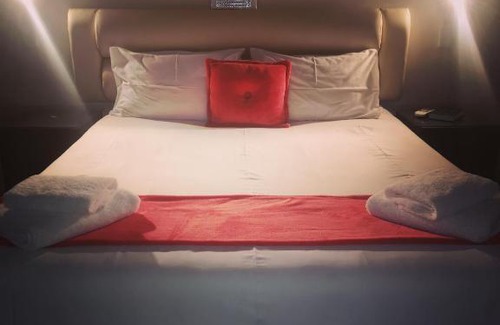 Mookgopong House | AAA Rose Garden Guesthouse