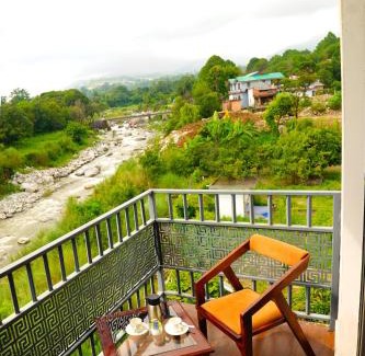 Sheehla Apartment | Aachman River Valley Resort by Naina Staycation