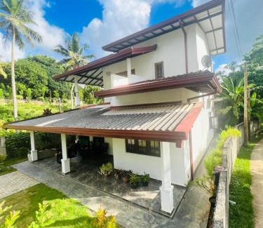 Baddegama House | AADHI Guest