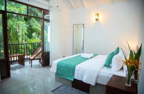 Hettimulla Hotel | Aaradhya Madu Ganga