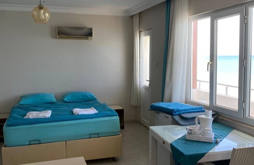 Yumurtalik Hotel | ABAŞ MASMAVİ OTEL