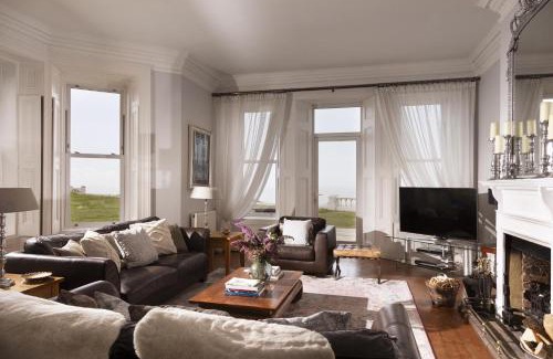 Folkestone House | Abbots Cliff House by Bloom Stays