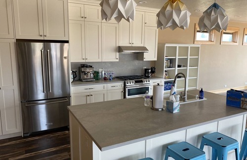 Grantsdale Cabin | ABC acres' Range View Cabin - Agritourism & Adventure in MT's Bitterroot Valley!