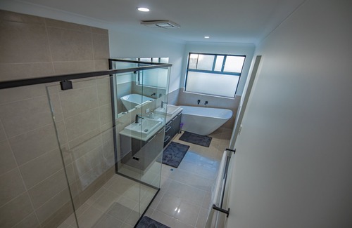 Wannanup House | About this space Welcome to our refreshing home at suburb of Wannanup.