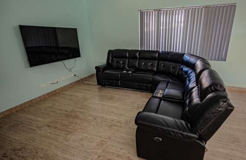 Wannanup House | About this space Welcome to our refreshing home at suburb of Wannanup.