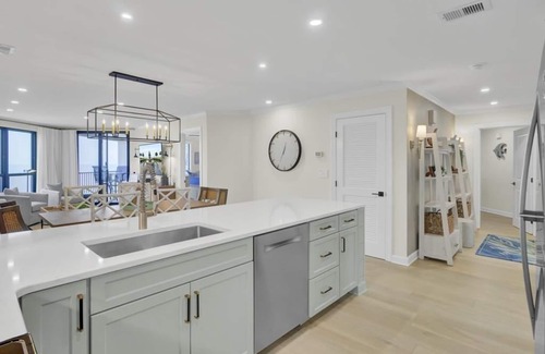 Isle of Palms Condo | "Above All Else" at 403 Summer House|Phenomenal Oceanfront|Renovated 2024|Large Deck with Outdoor.