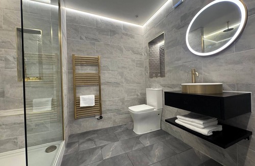 Burnley Hotel | Above hotels