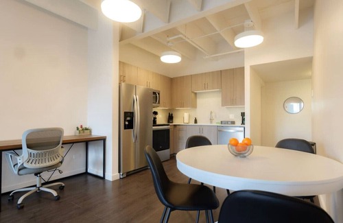 Washington Apartment | Above The Roots | Stylish 1BD on the Square