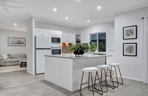 Bushland Beach House | Absolute beach front pool 5 bedrooms 2 living area outdoor entertainment area