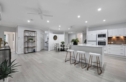 Bushland Beach House | Absolute beach front pool 5 bedrooms 2 living area outdoor entertainment area