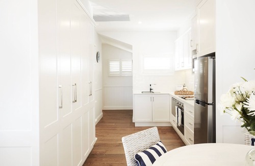 Patonga House | Absolute Beach Front House Panoramic Views