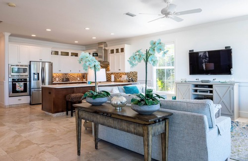 Ilexhurst House | Absolutely Perfect Private Beach Front Pool Home