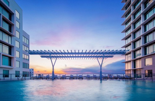 Dania Beach Hotel | AC Hotel by Marriott Fort Lauderdale Airport