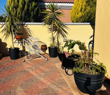 Gaborone Apartment | Acacia House Phakalane