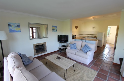 Raithby House | Acara Guest Cottages