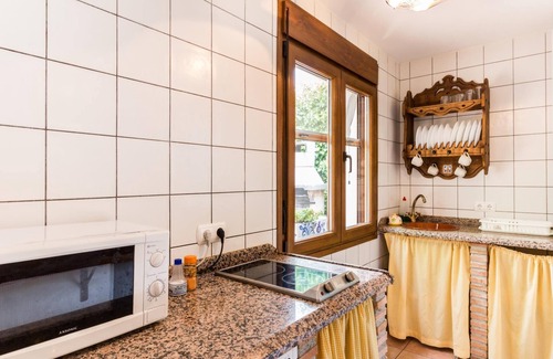 Padul Cottage | Accommodation with pool and paddle tennis court