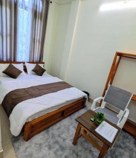 Bomdila House | Accomoon hillside homes