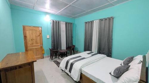 Bomdila Bed & Breakfast | Accomoon River Side Cottages