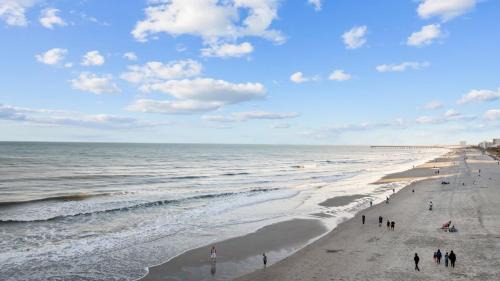 Myrtle Beach House | Ace Basin - Across from ocean - Pet friendly