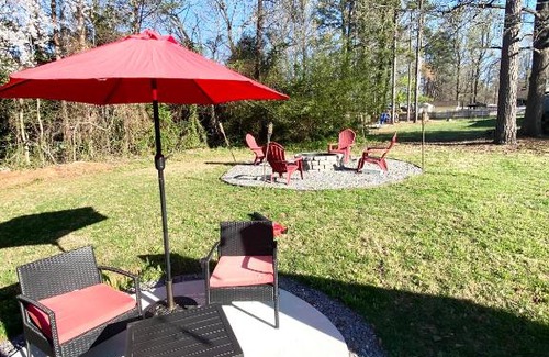 Kings Mountain House | Aces at Kings - A Private Suite