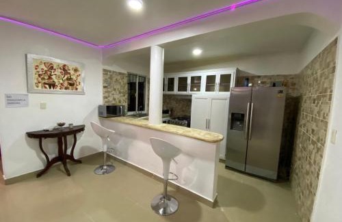 Los Frailes Apartment | Acogedor apt con Ps5