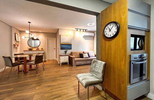 Pompeia Apartment | Aconchego e Conforto, apto novo a 400m da praia