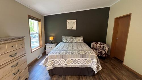 Logan House | Acorn Acres Cabins Whitetail Run Cottage