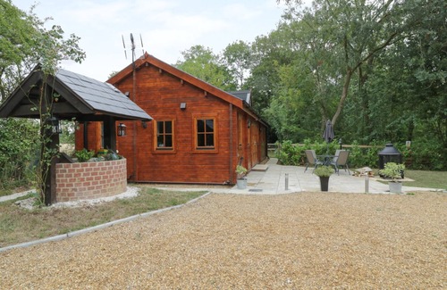 Saxmundham Cottage | Acorn Lodge