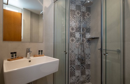 Anafiotika Hotel | Acropolis View Hotel