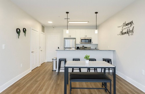 Glen Iris Apartment | 🎓Across from UAB | Spacious 2BR Retreat 2nd