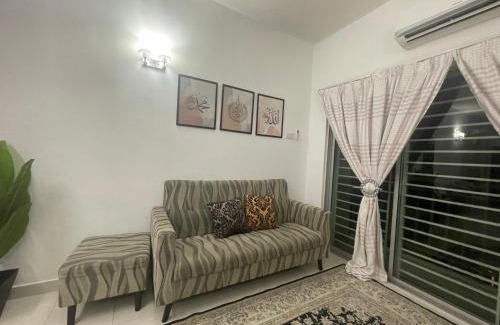 Bandar Puncak Alam Apartment | Acu Homestay Puncak Alam