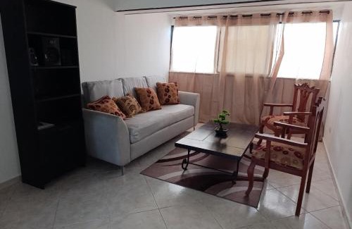 Ensanche Isabelita Apartment | Acuario residencial 1