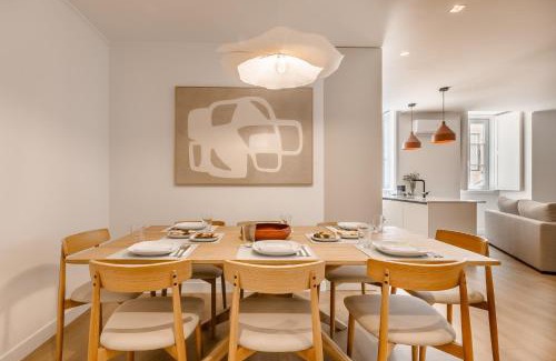 Misericordia Apartment | AD2 Renovated Charm in Prime Location - BICA - with AC