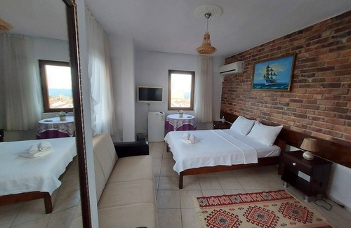 Bozcaada Bed & Breakfast | Adali Pansiyon