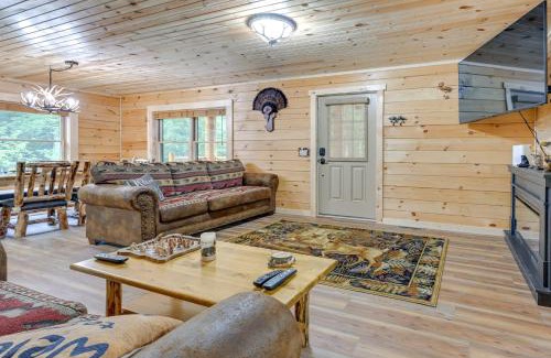 Adams House | Adams Cabin with Game Room and Fire Pit