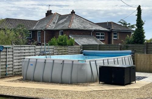 Adgestone Villa | Adgestone Villa - A Luxurious Countryside Escape with Heated Pool, Near Sandown Beach, Dog Friendly in Rural Sandown - Perfect Getaway for Family & Friends