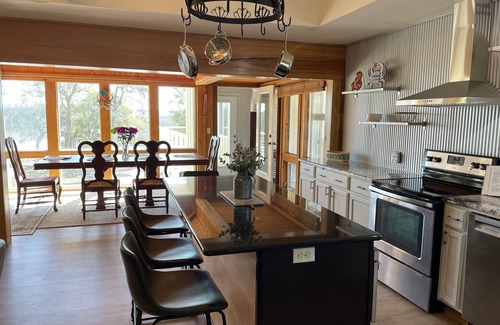 St. Marys House | Admirals Lookout, Luxury 3 Suite waterfront home with deep water boat dock