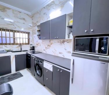 Abomey-Calavi Apartment | Adole Guest House